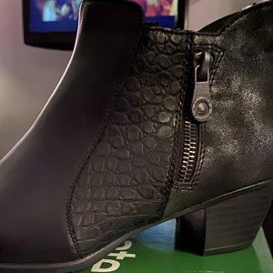 Remonte ankle boots, black leather, sz 37 (EU)
